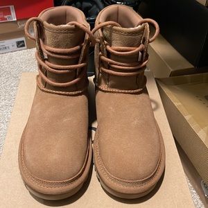 W Neumel Hiker Ugg Boots